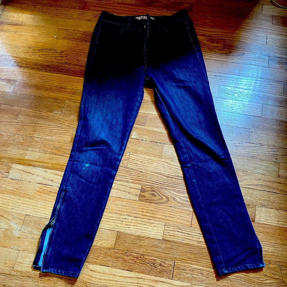 Size 25 J BRAND jeans